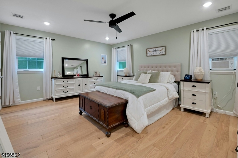 27 Big Piece Road Fairfield, NJ 07004 - Photo 13 of 32 Gallery Image 13