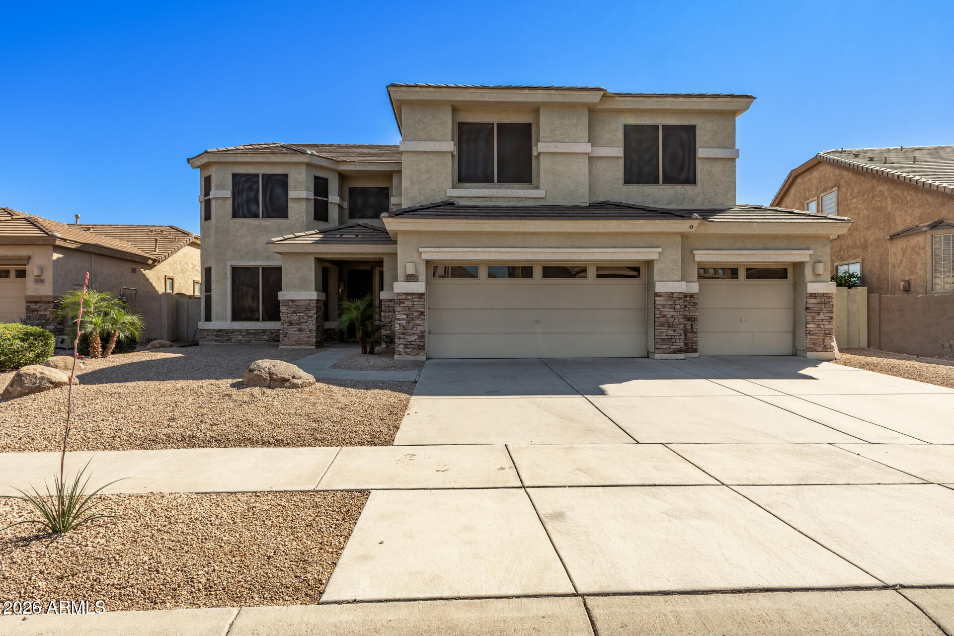 2225 West Apache Rain Road Phoenix, AZ 85085 - Photo 2 of 48 02 Apache Rain