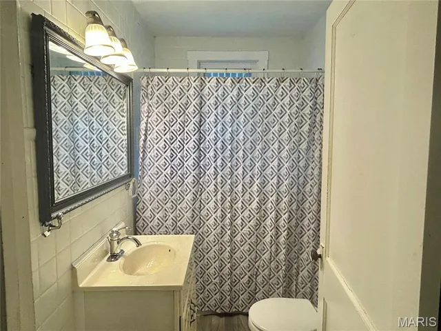 $99,000 | 402 North Hena Street, Greenville, IL 62246