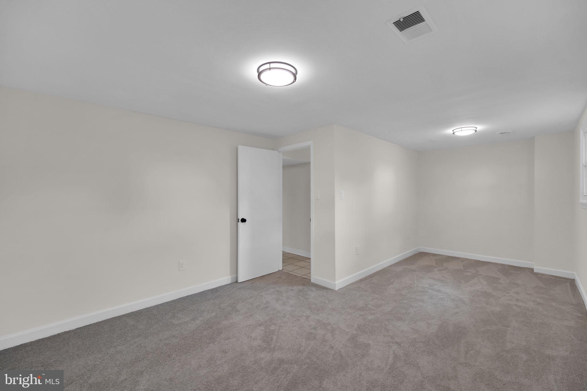 8613 Weems Road Manassas, VA 20110 - Photo 20 of 50 a view of an empty room