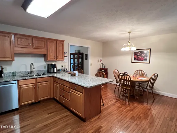 $379,900 | 839 Deerfield Lane, Hampton, TN 37658