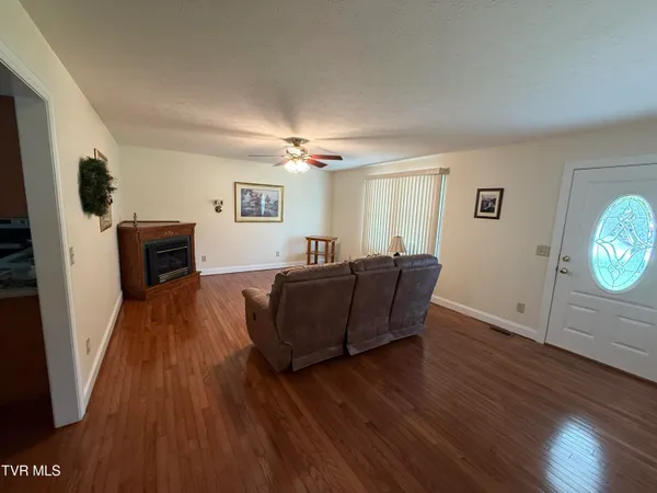 $379,900 | 839 Deerfield Lane, Hampton, TN 37658