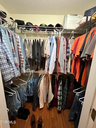 $379,900 | 839 Deerfield Lane, Hampton, TN 37658