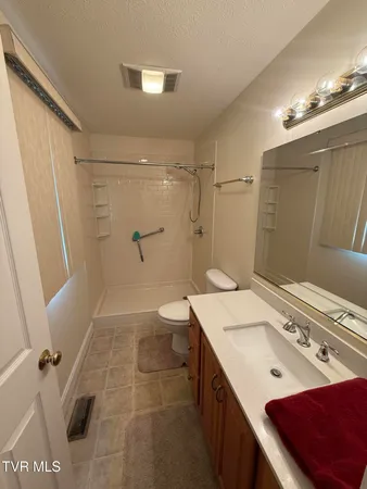 $379,900 | 839 Deerfield Lane, Hampton, TN 37658