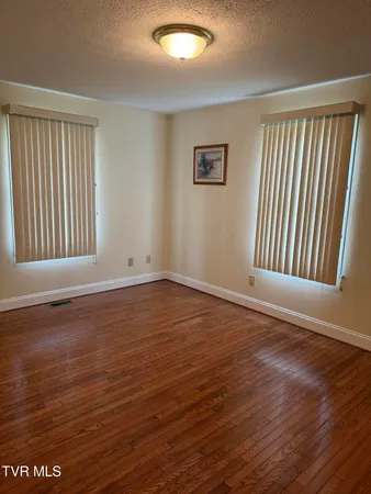 $379,900 | 839 Deerfield Lane, Hampton, TN 37658