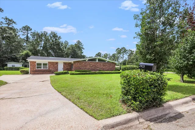 $2,250 | 2401 Jim Lee Road, Tallahassee, FL 32301