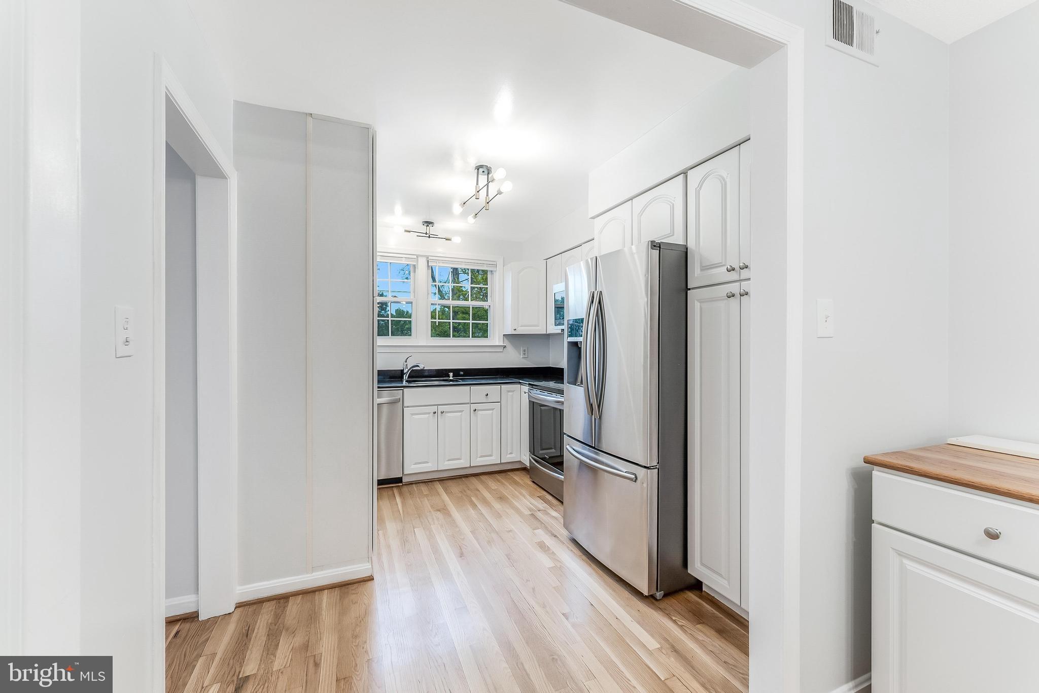 1947 Kirby Road McLean, VA 22101 - Photo 20 of 42