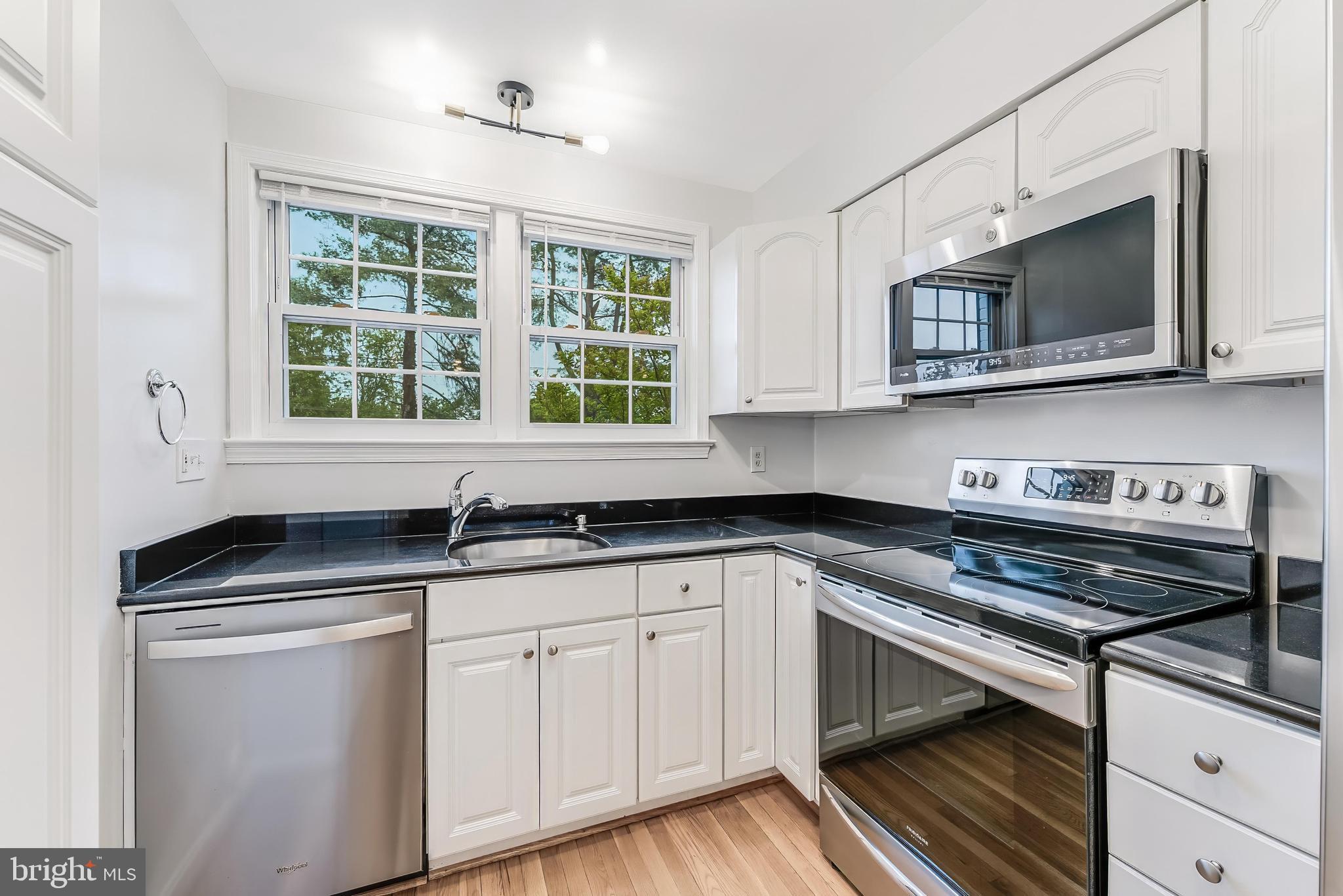 1947 Kirby Road McLean, VA 22101 - Photo 22 of 42
