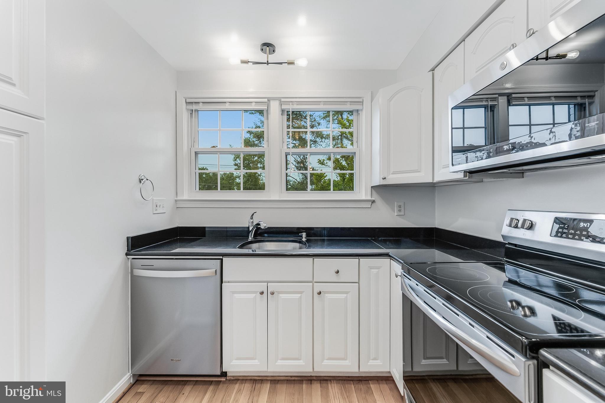 1947 Kirby Road McLean, VA 22101 - Photo 23 of 42