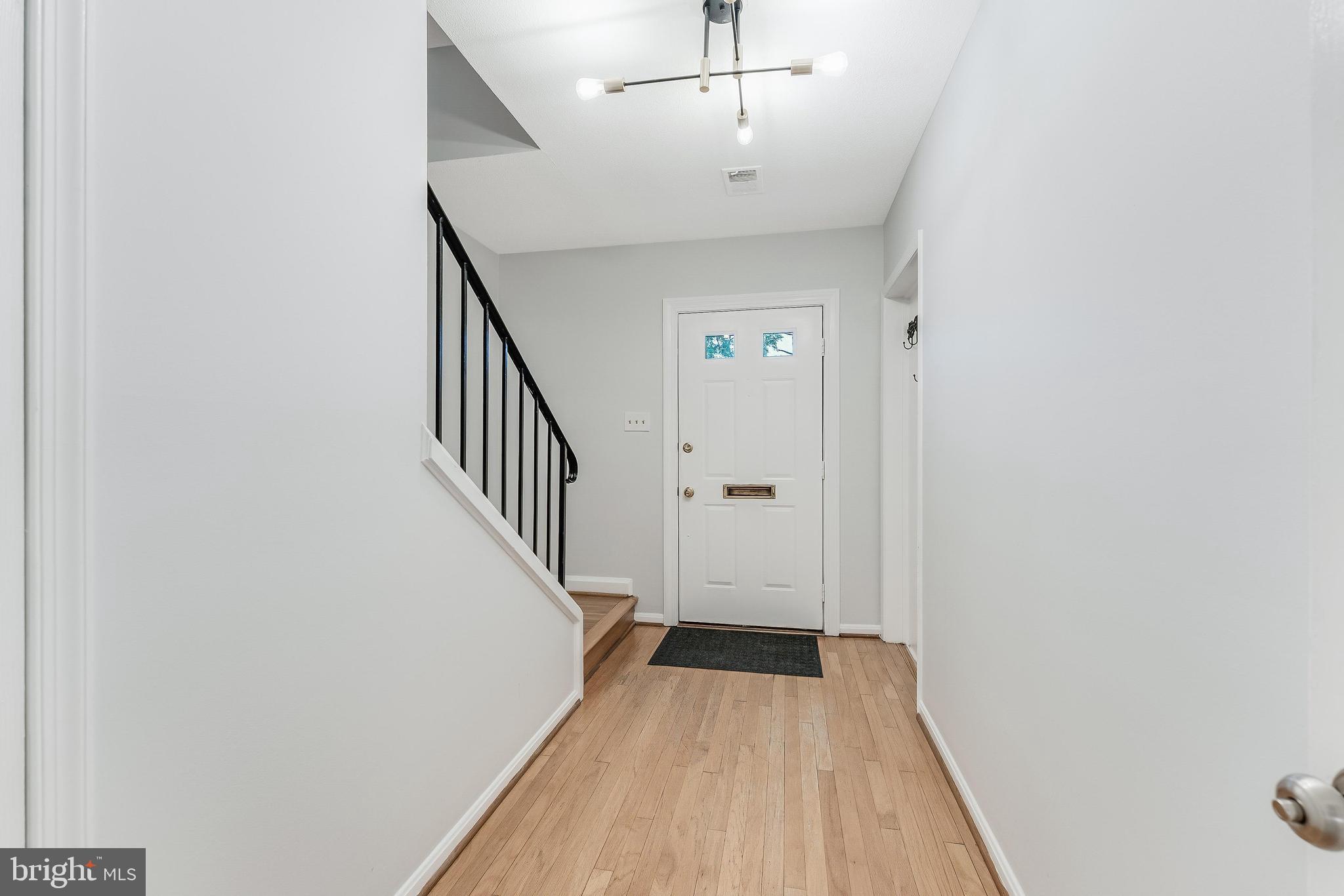 1947 Kirby Road McLean, VA 22101 - Photo 4 of 42