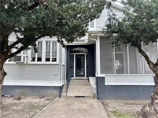 $1,295 | 7726 South Claiborne Avenue, Unit D, New Orleans, LA 70125