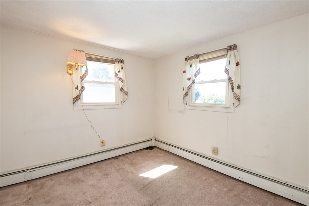 24 Webb Street Salem, MA 01970 - Photo 23 of 38