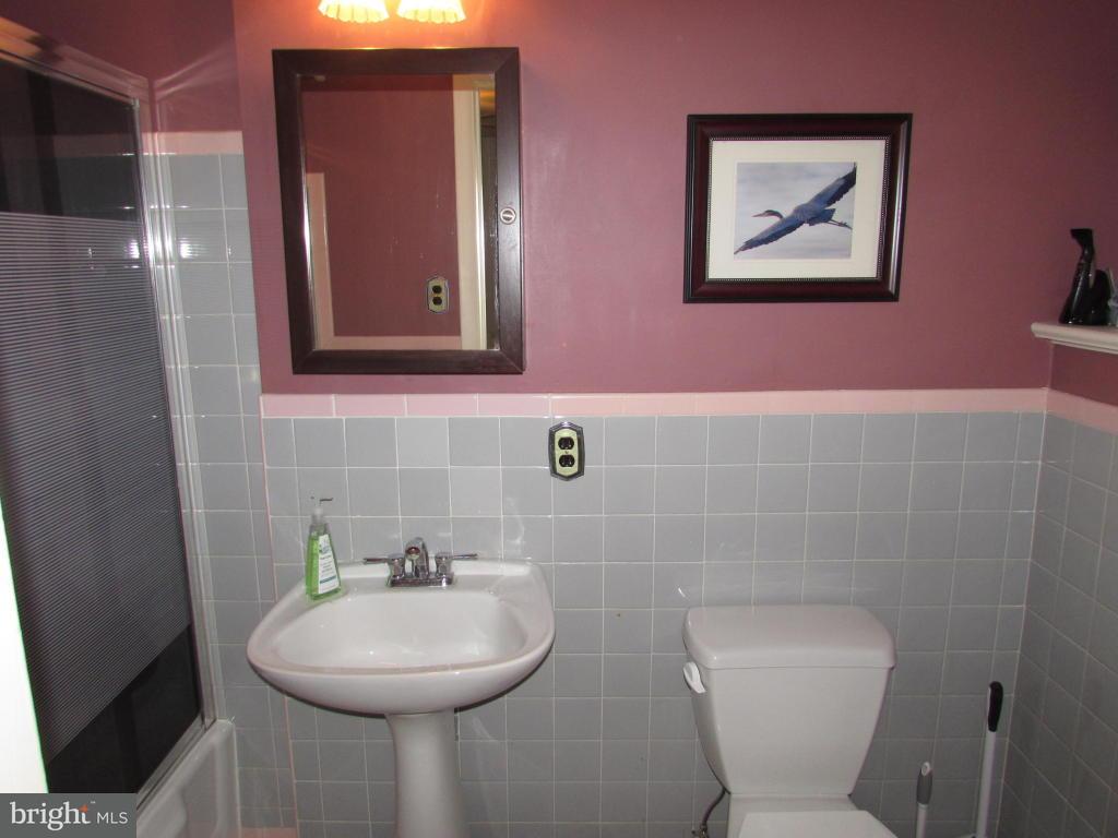 1759 Ridgeview Avenue Lancaster, PA 17603 - Photo 14 of 34 Gallery Image 14