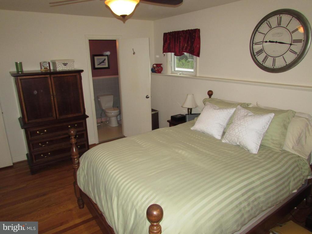 1759 Ridgeview Avenue Lancaster, PA 17603 - Photo 16 of 34 Gallery Image 16