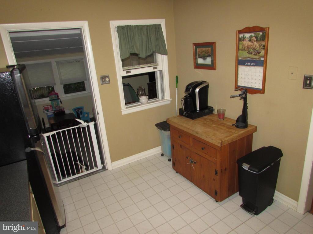 1759 Ridgeview Avenue Lancaster, PA 17603 - Photo 19 of 34 Gallery Image 19