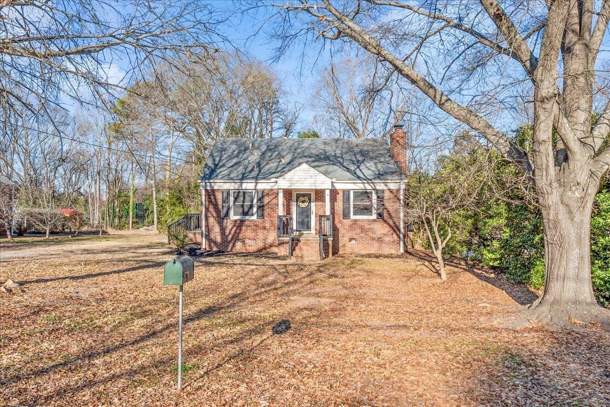 712 Florence Street Gaffney, SC 29340 - Photo 2 of 37