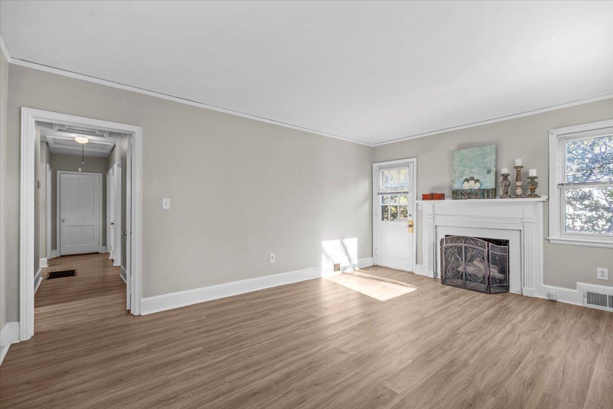 712 Florence Street Gaffney, SC 29340 - Photo 8 of 37