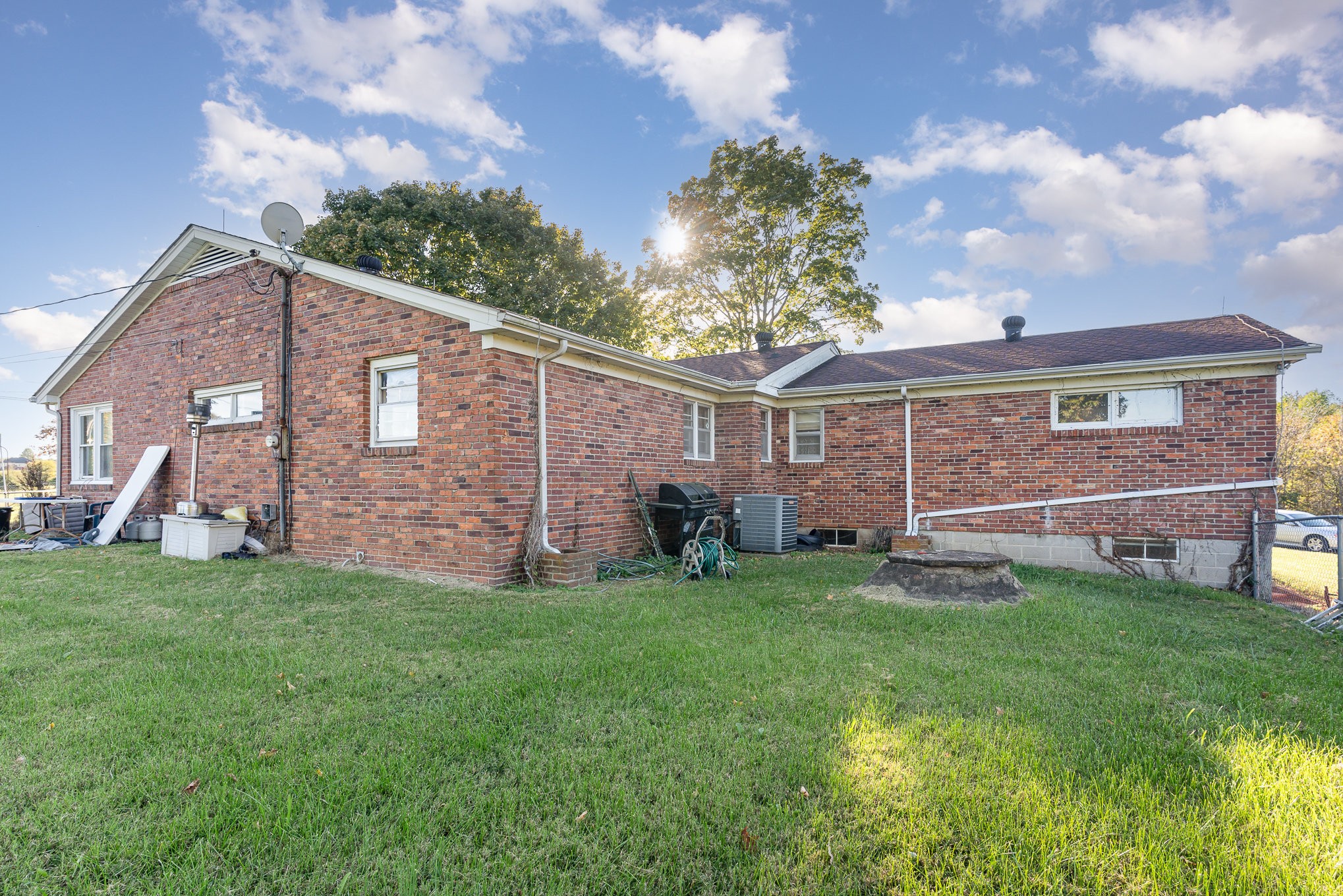 240 Blackford Road Cunningham, TN 37052 - Photo 15 of 19