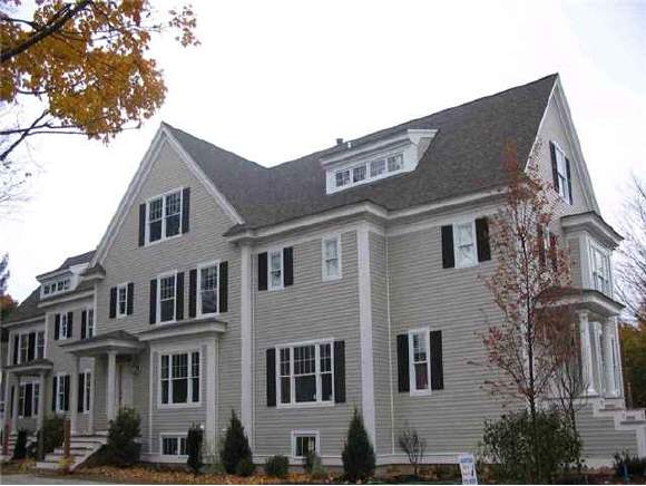 18-2 Linden Street, Unit 2 Exeter, NH 03833 - Photo 1 of 7 Gallery Image 1
