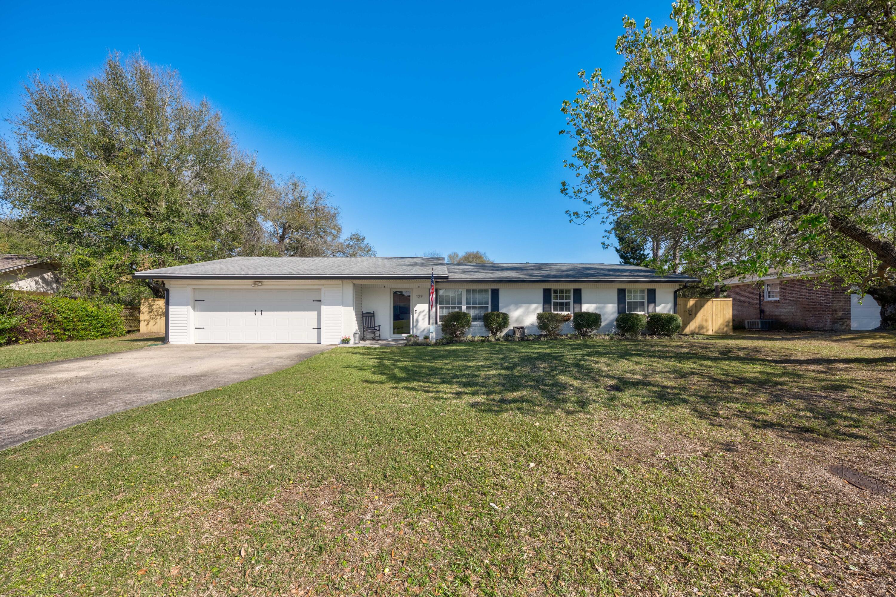 127 Berger Pl Northeast  