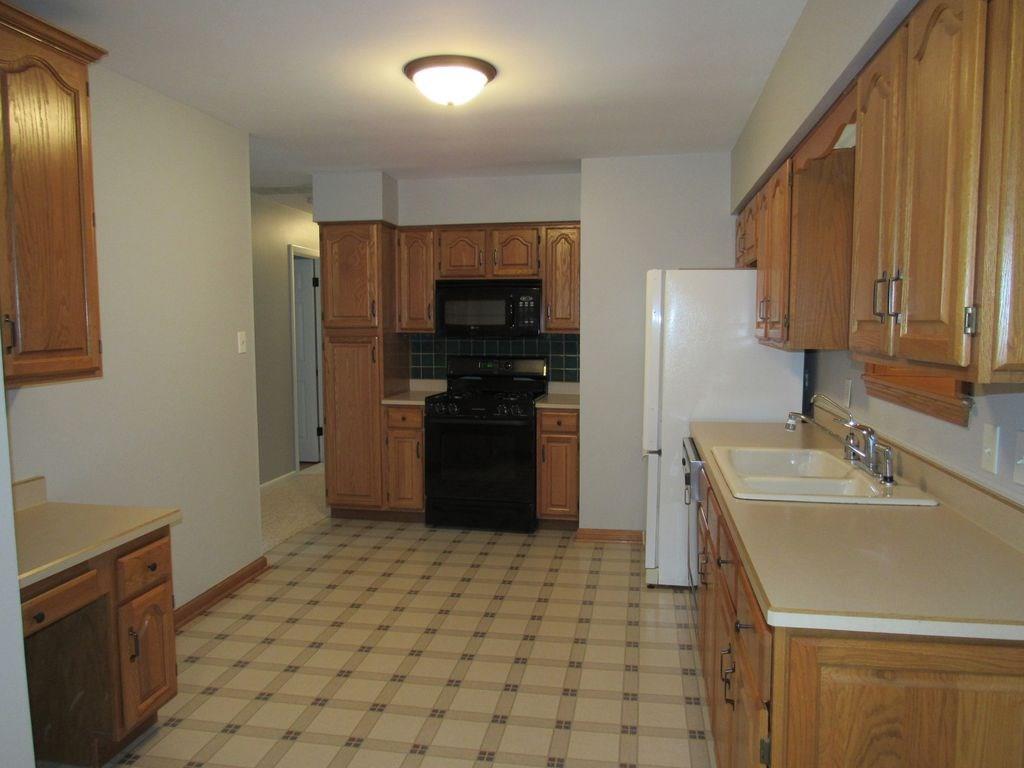 10769 Hoosier Road Fishers, IN 46037 - Photo 4 of 23 Gallery Image 4