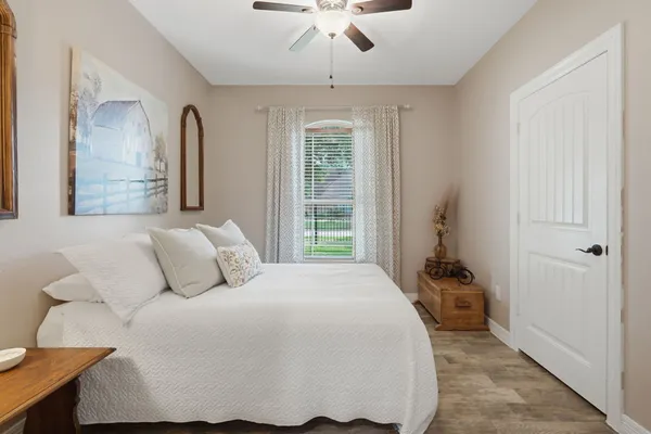 $925,000 | 1680 Beech Drive, Conroe, TX 77385