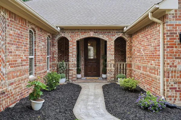 $925,000 | 1680 Beech Drive, Conroe, TX 77385