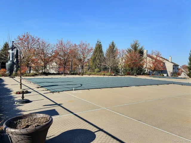 a view of a tennis court