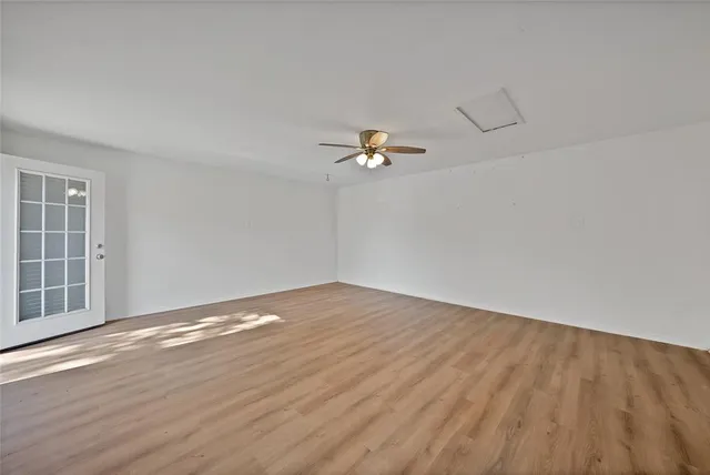 $309,000 | 715 East Avenue F, Midlothian, TX 76065