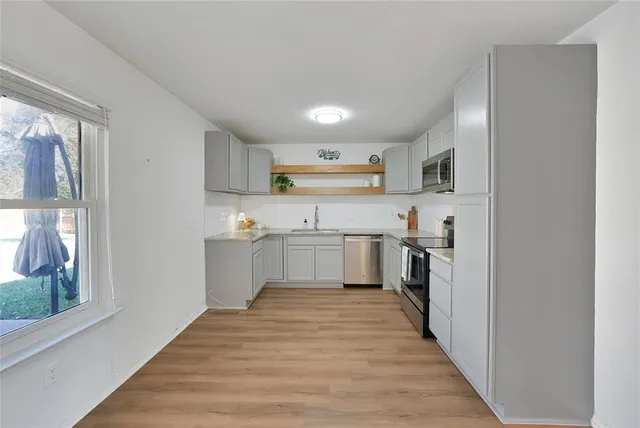 $309,000 | 715 East Avenue F, Midlothian, TX 76065