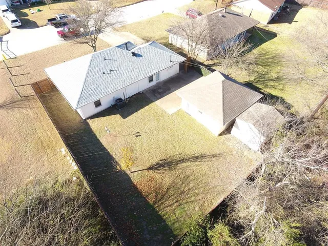 $309,000 | 715 East Avenue F, Midlothian, TX 76065
