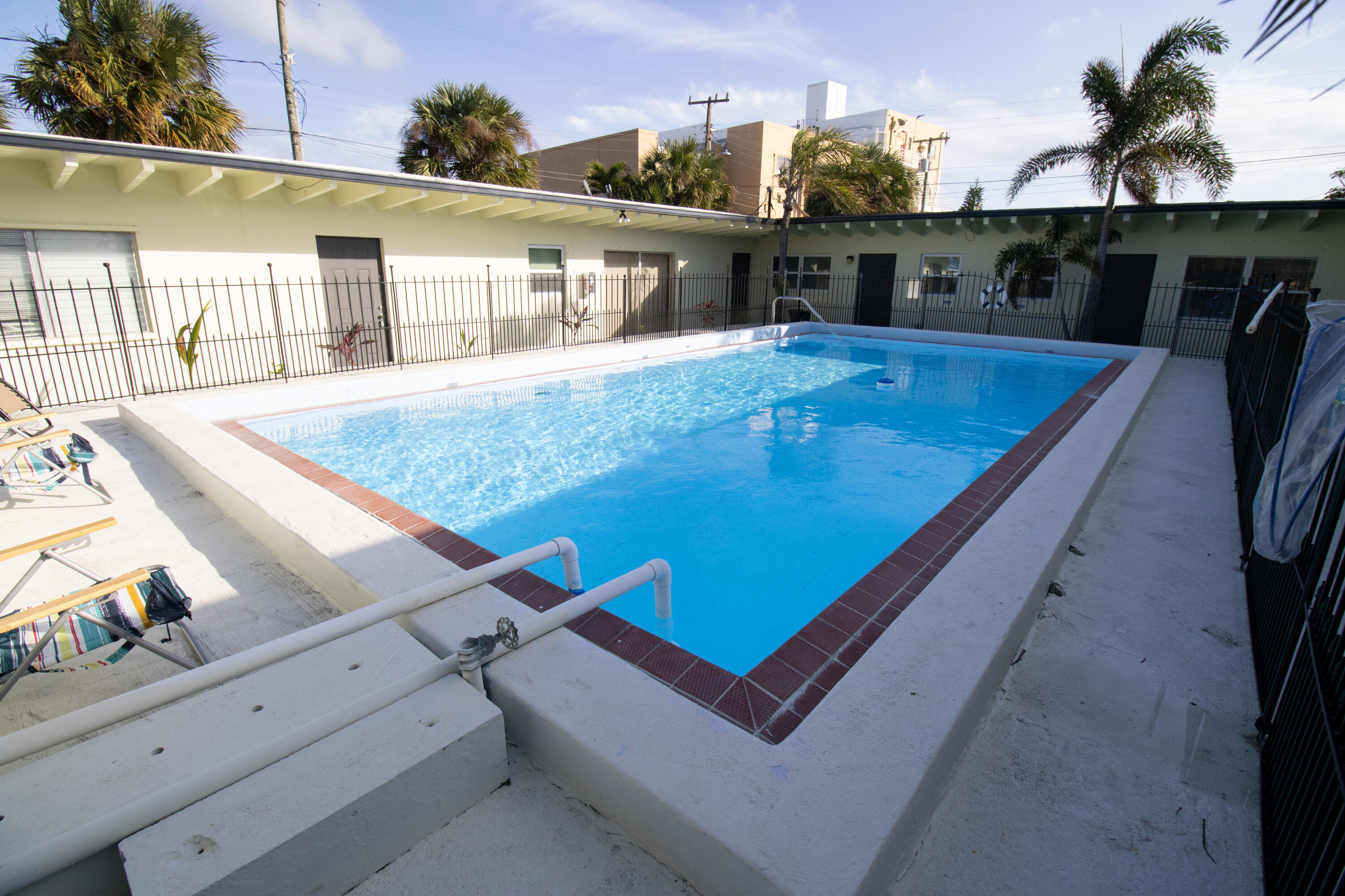 1257 Island Road, Unit 7 Riviera Beach, FL 33404 - Photo 4 of 11 1257Islandrdpool2