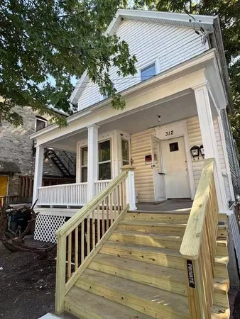 $1,450 | 312 South Ingersoll Street, Unit 1, Madison, WI 53703