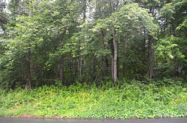 $59,900 | 32 Coffey Hill Road, Ware, MA 01082