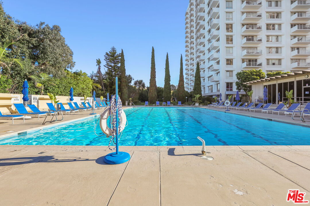 2170 Century Park East, Unit 104 Los Angeles, CA 90067 - Photo 22 of 42 a park with lots of trees and plants