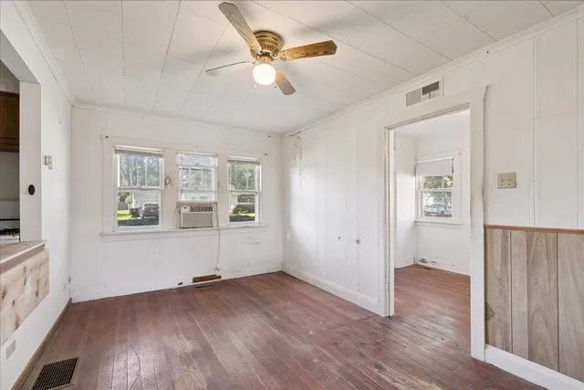 $95,000 | 7112 North Oak Street, Wonder Lake, IL 60097