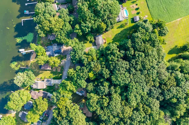 $350,000 | 10494 Tomkinson Drive, Scotts, MI 49088