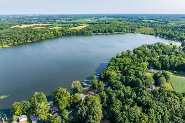 $350,000 | 10494 Tomkinson Drive, Scotts, MI 49088