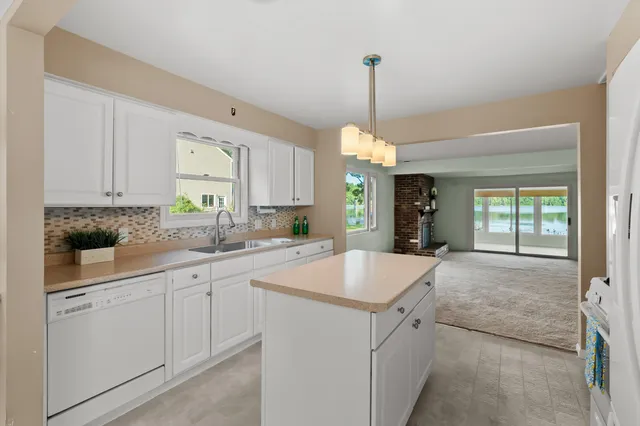 $350,000 | 10494 Tomkinson Drive, Scotts, MI 49088