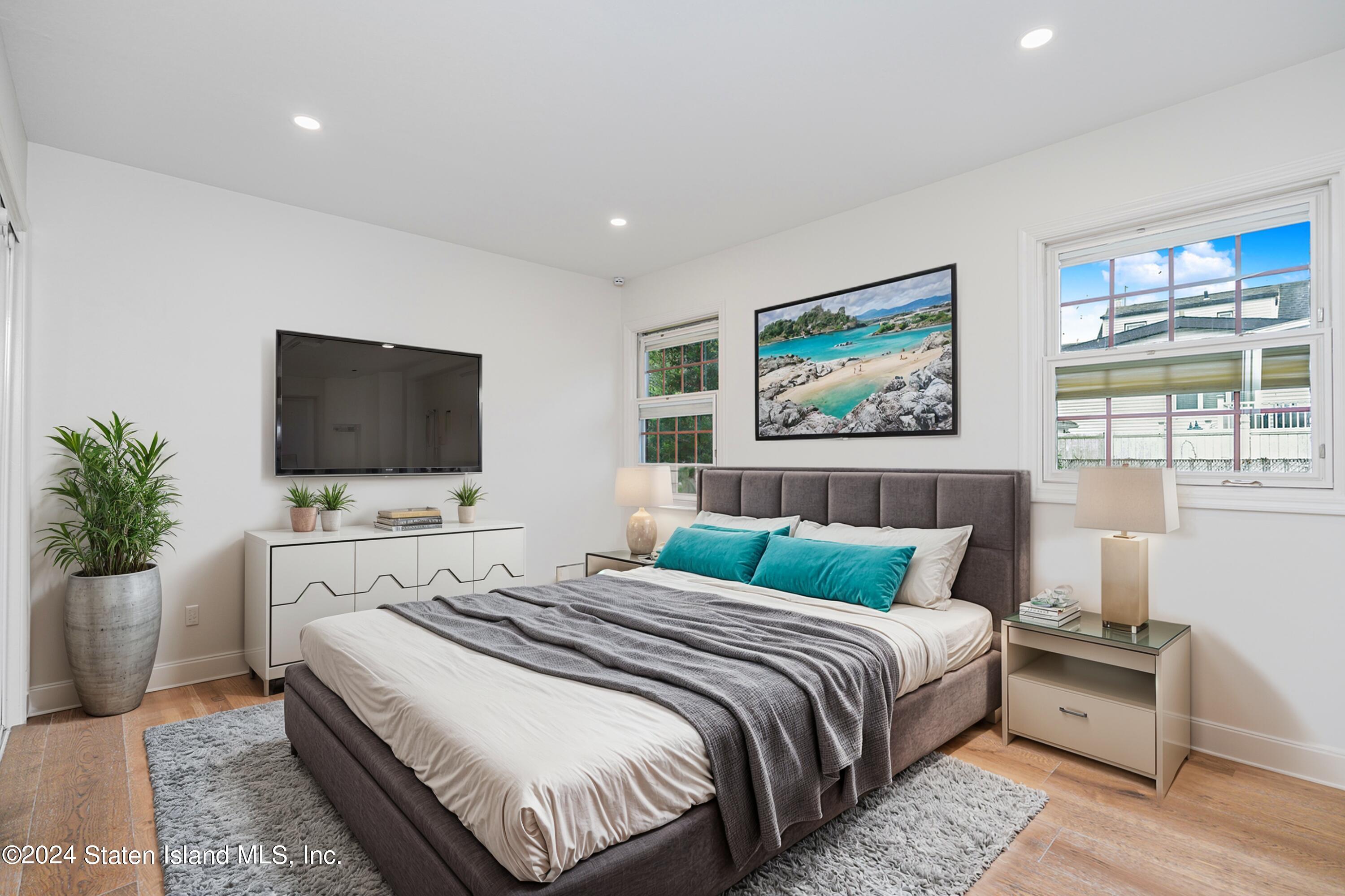 620 Sinclair Avenue Staten Island, NY 10312 - Photo 18 of 43 Photo Sep 26 2024, 10 01 35 PM (5) (1)