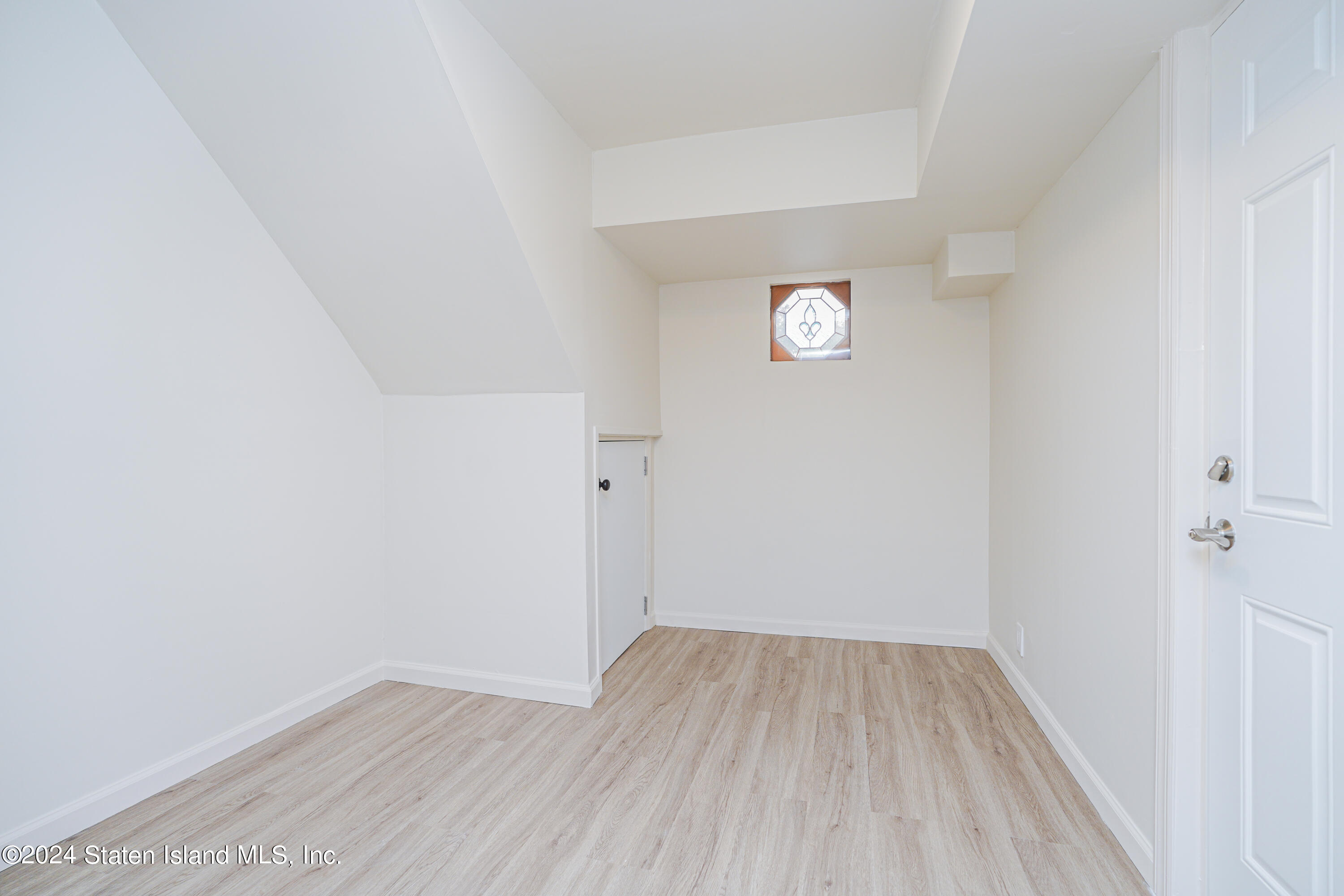 620 Sinclair Avenue Staten Island, NY 10312 - Photo 40 of 43 Photo Sep 24 2024, 10 46 08 PM