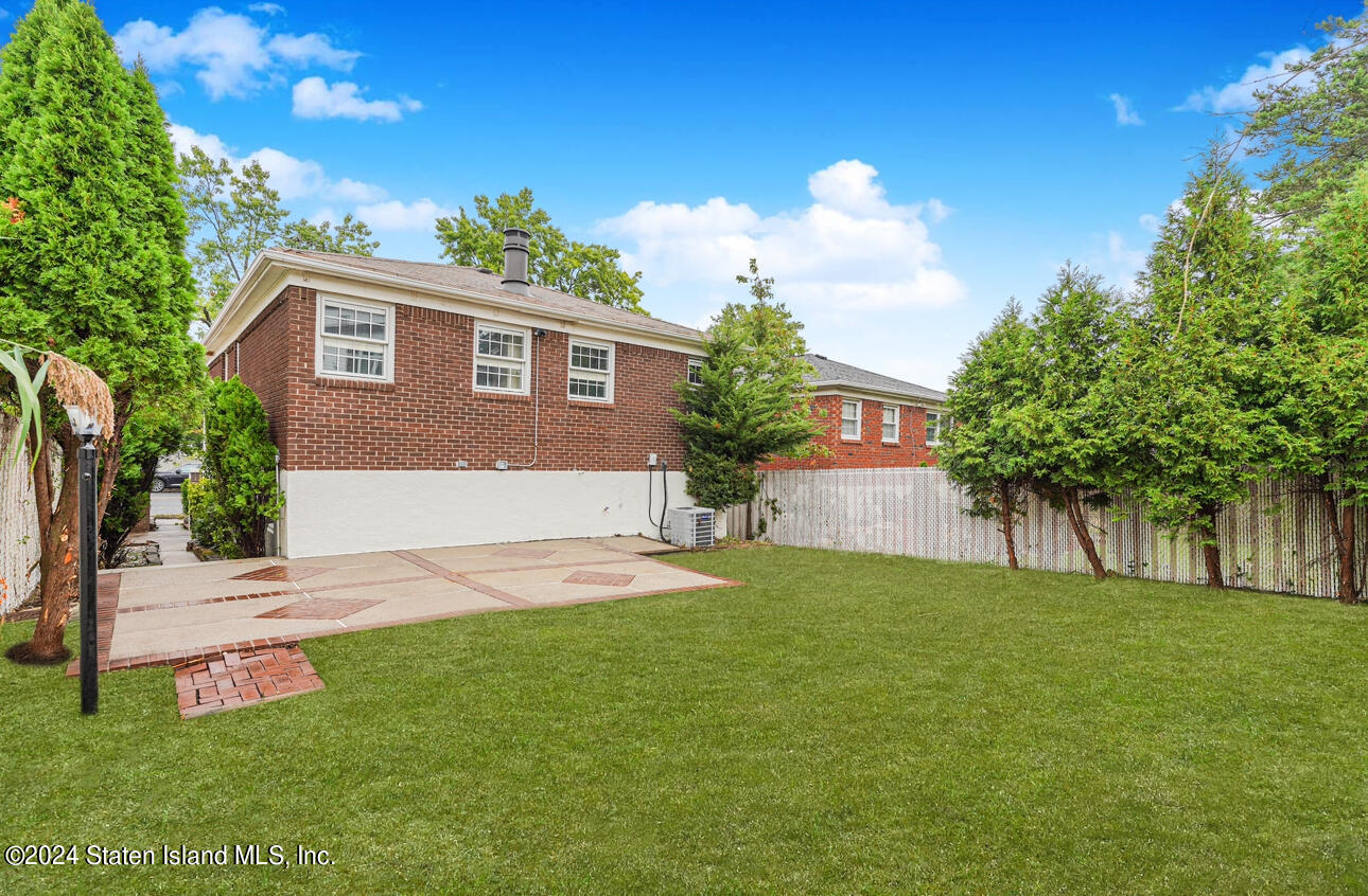 620 Sinclair Avenue Staten Island, NY 10312 - Photo 42 of 43 IMG_0491