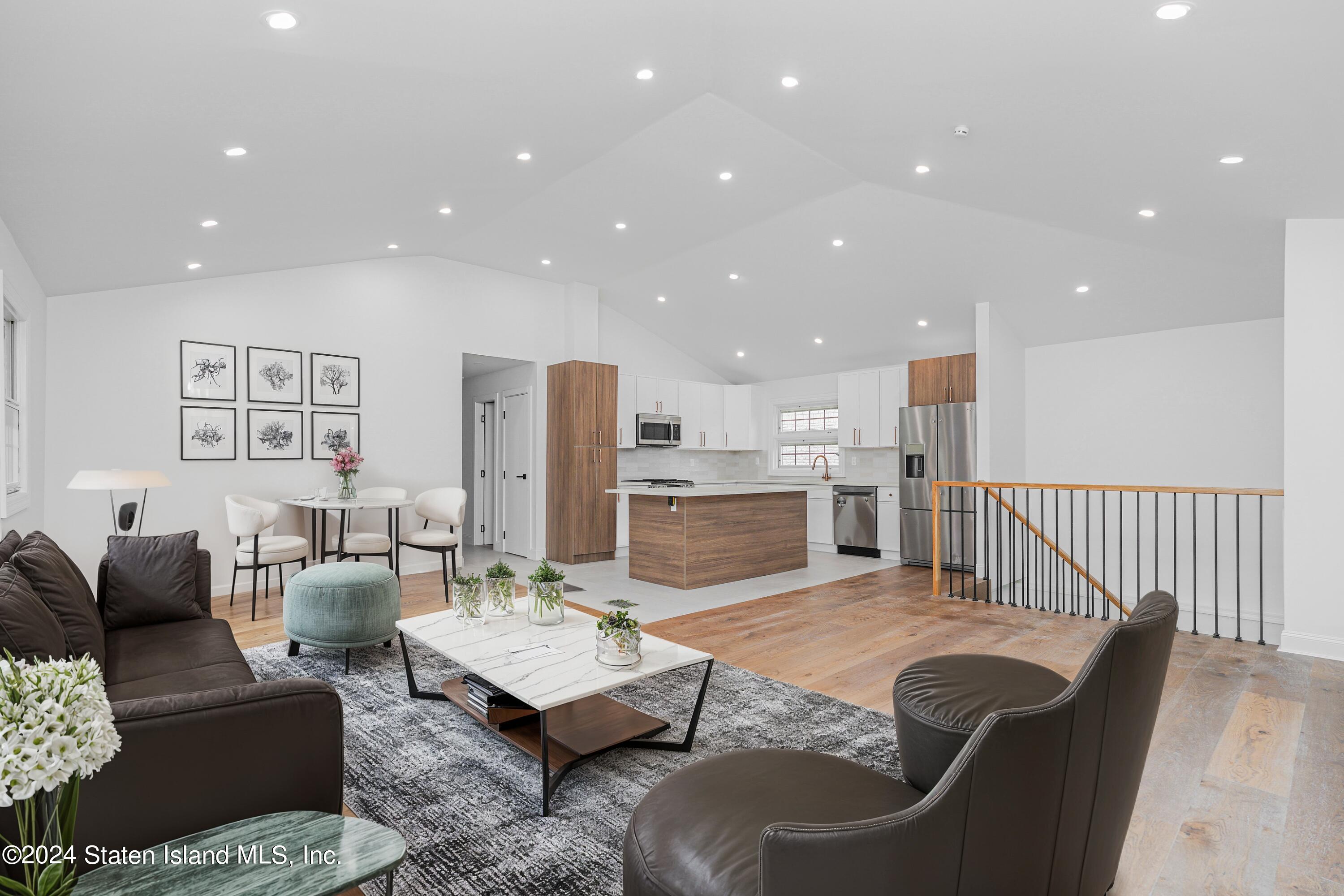 620 Sinclair Avenue Staten Island, NY 10312 - Photo 5 of 43 Photo Sep 26 2024, 10 01 35 PM