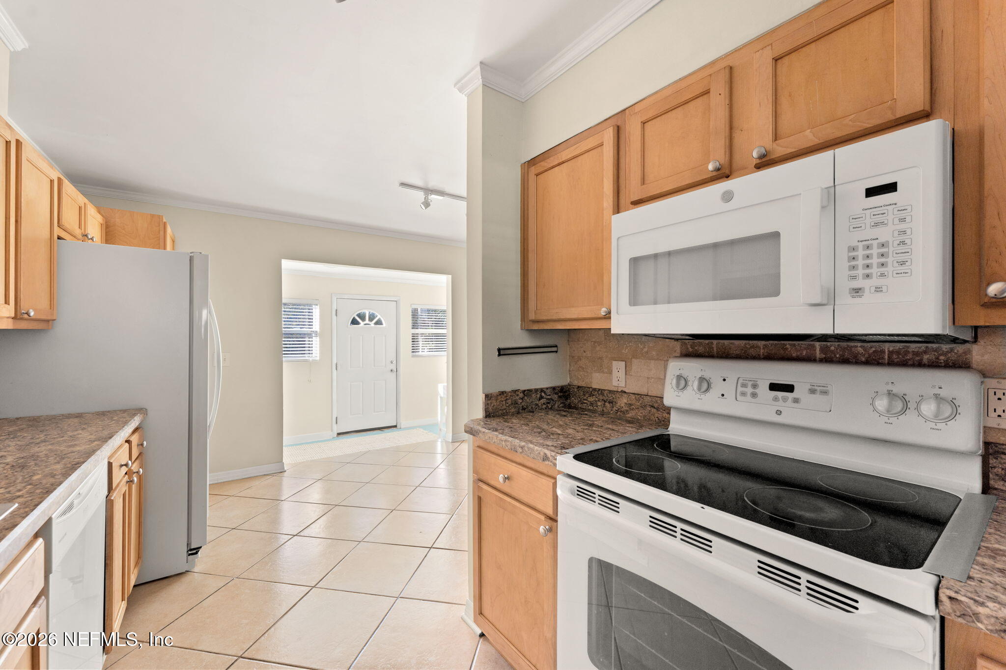 836 Cavalla Road Atlantic Beach, FL 32233 - Photo 17 of 29 19-Kitchen