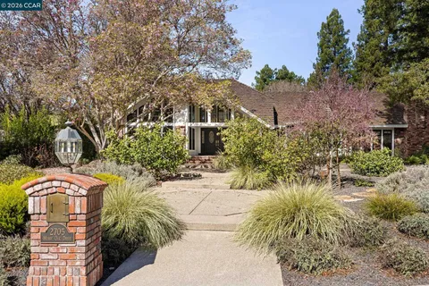 $3,198,800 | 2705 Mossy Oak Drive, Danville, CA 94506