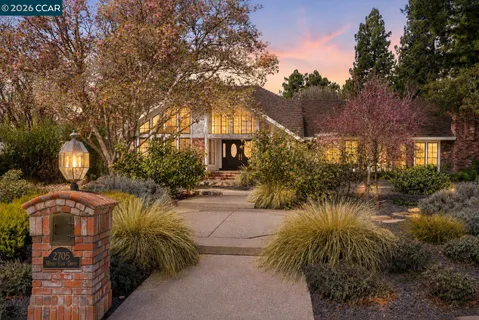$3,198,800 | 2705 Mossy Oak Drive, Danville, CA 94506