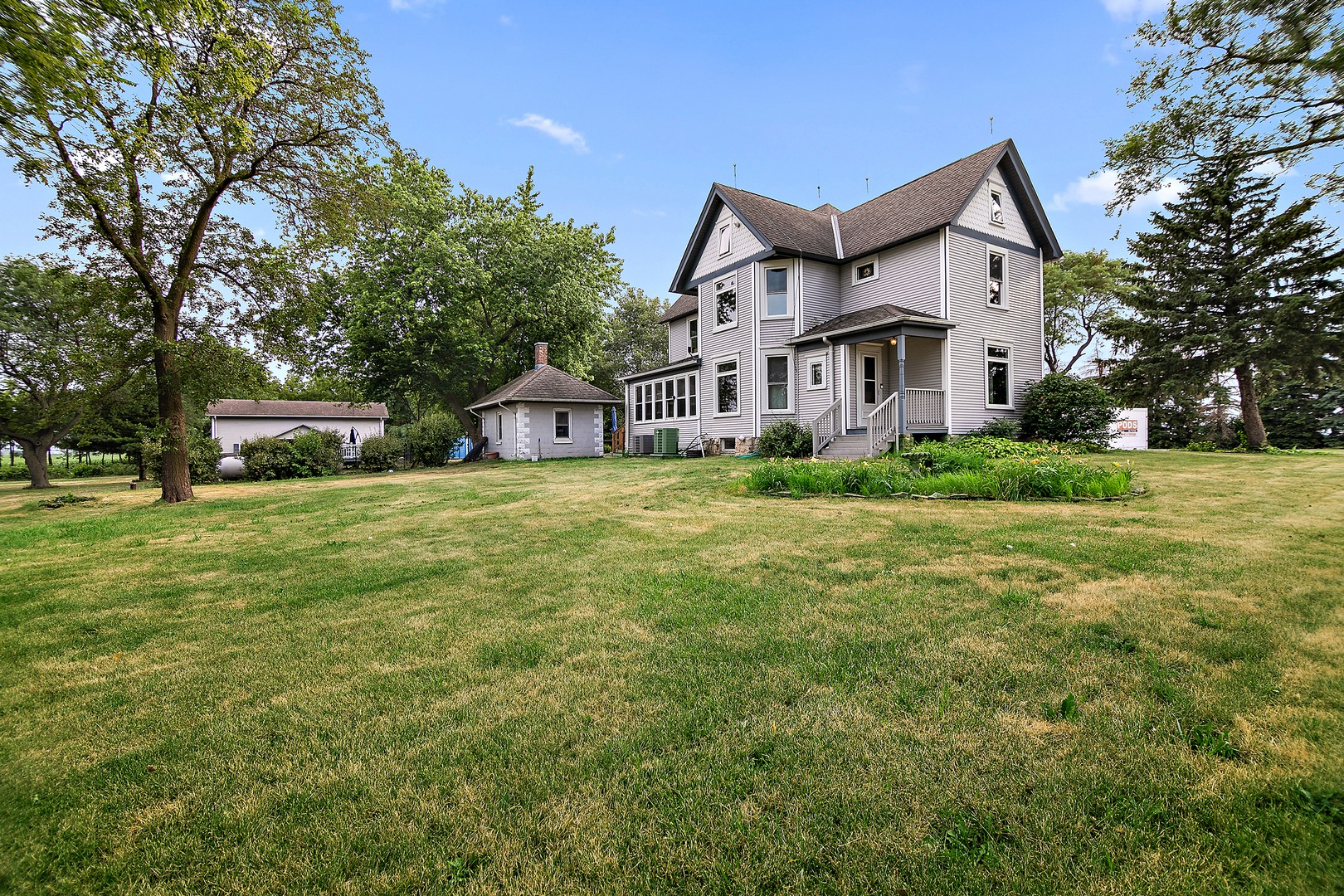 9015 West Joliet Road Peotone, IL 60468 - Photo 2 of 44 Gallery Image 2