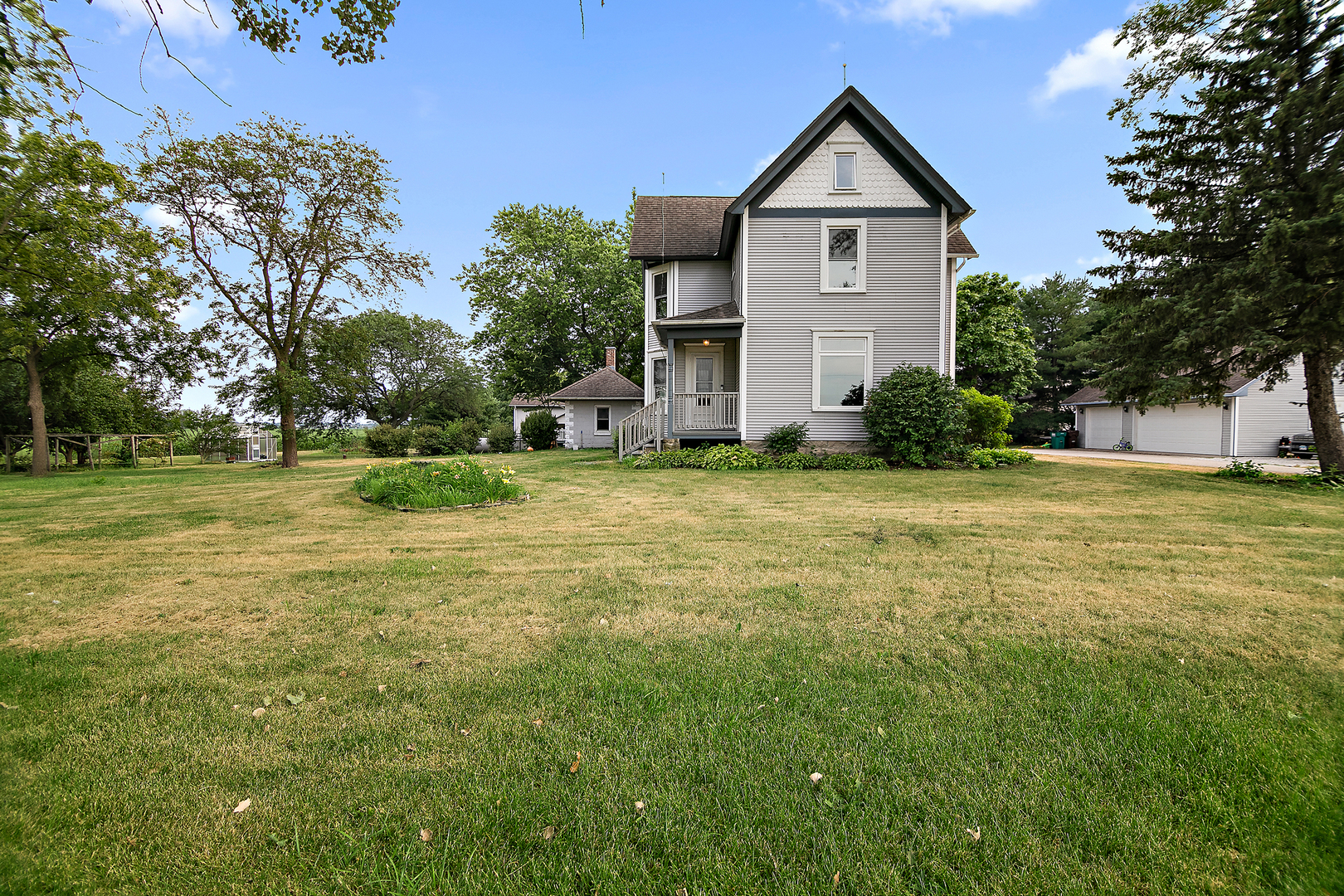 9015 West Joliet Road Peotone, IL 60468 - Photo 3 of 44 Gallery Image 3