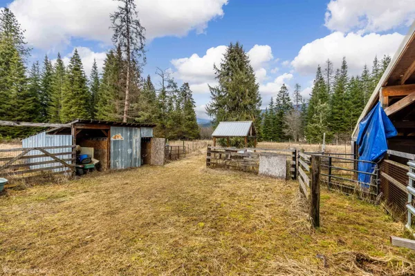 $675,000 | 263 Fourspots Road, Cusick, WA 99119