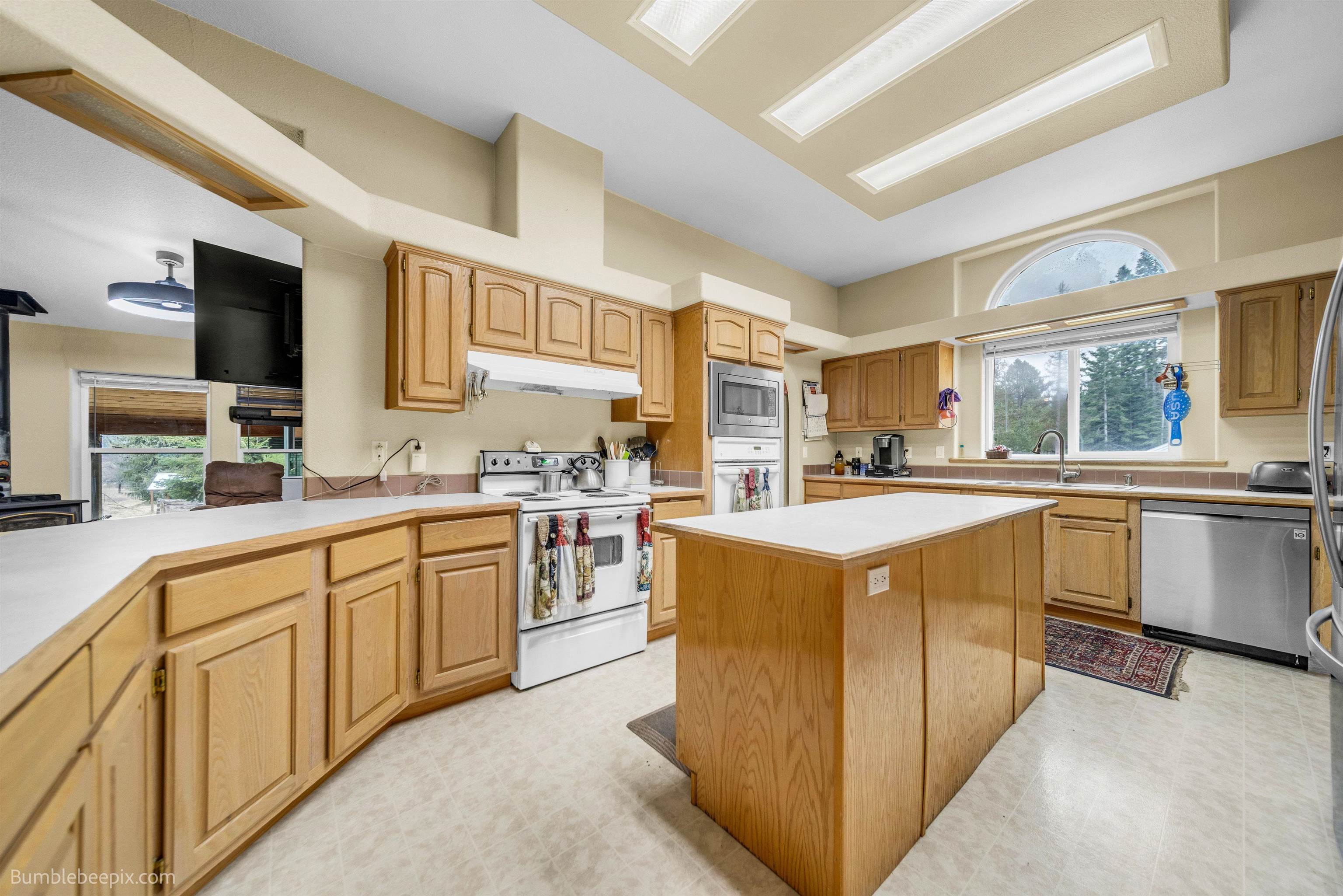 263 Fourspots Road Cusick, WA 99119 - Photo 5 of 50